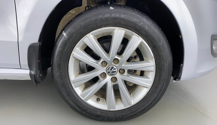 2014 Volkswagen Polo HIGHLINE1.2L PETROL, Petrol, Manual, 45,966 km, Right Front Wheel