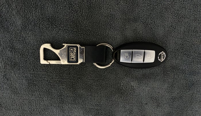 2017 Nissan Micra XV CVT, Petrol, Automatic, 16,198 km, Key Close Up