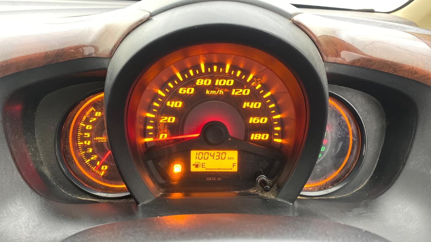 2014 Honda Amaze 1.2L I-VTEC VX AT, Petrol, Automatic, 1,00,402 km, Odometer Image