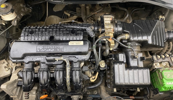 2014 Honda Amaze 1.2L I-VTEC VX AT, Petrol, Automatic, 1,00,402 km, Engine View