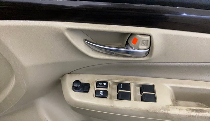 2017 Maruti Ciaz ALPHA  AT 1.4  PETROL, Petrol, Automatic, 90,009 km, Driver Side Door Panels Control