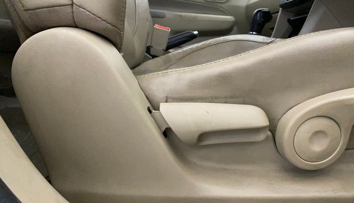 2017 Maruti Ciaz ALPHA  AT 1.4  PETROL, Petrol, Automatic, 90,009 km, Driver Side Adjustment Panel