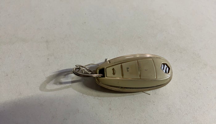 2017 Maruti Ciaz ALPHA  AT 1.4  PETROL, Petrol, Automatic, 90,009 km, Key Close Up