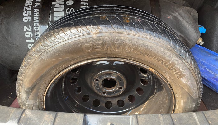 2018 Tata NEXON XM PETROL, CNG, Manual, 96,123 km, Spare Tyre