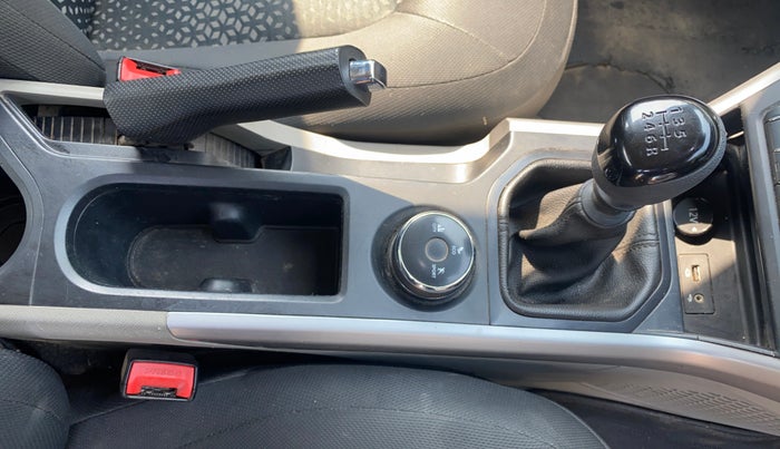 2018 Tata NEXON XM PETROL, CNG, Manual, 96,123 km, Gear Lever