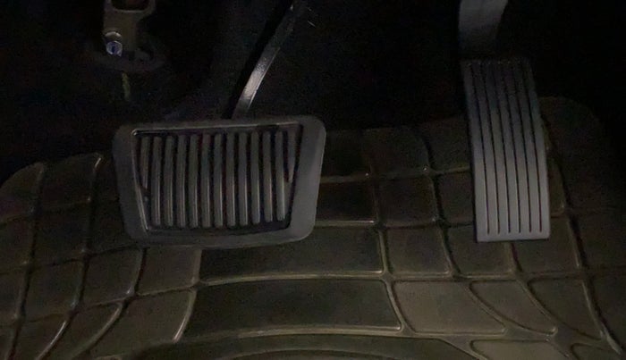 2019 Hyundai NEW SANTRO SPORTZ AMT, Petrol, Automatic, 80,387 km, Pedals