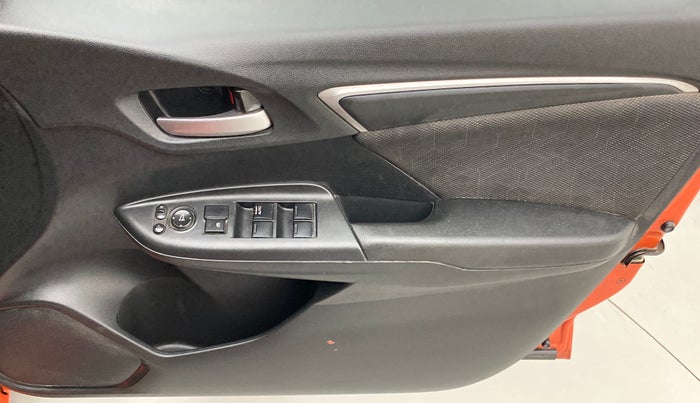 2017 Honda Jazz 1.5L I-DTEC VX, Diesel, Manual, 55,462 km, Driver Side Door Panels Control