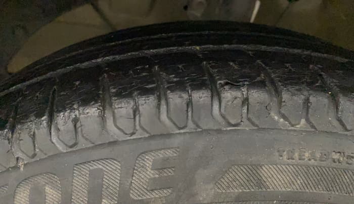 2018 Maruti Dzire VXI AMT, Petrol, Automatic, 39,255 km, Left Front Tyre Tread
