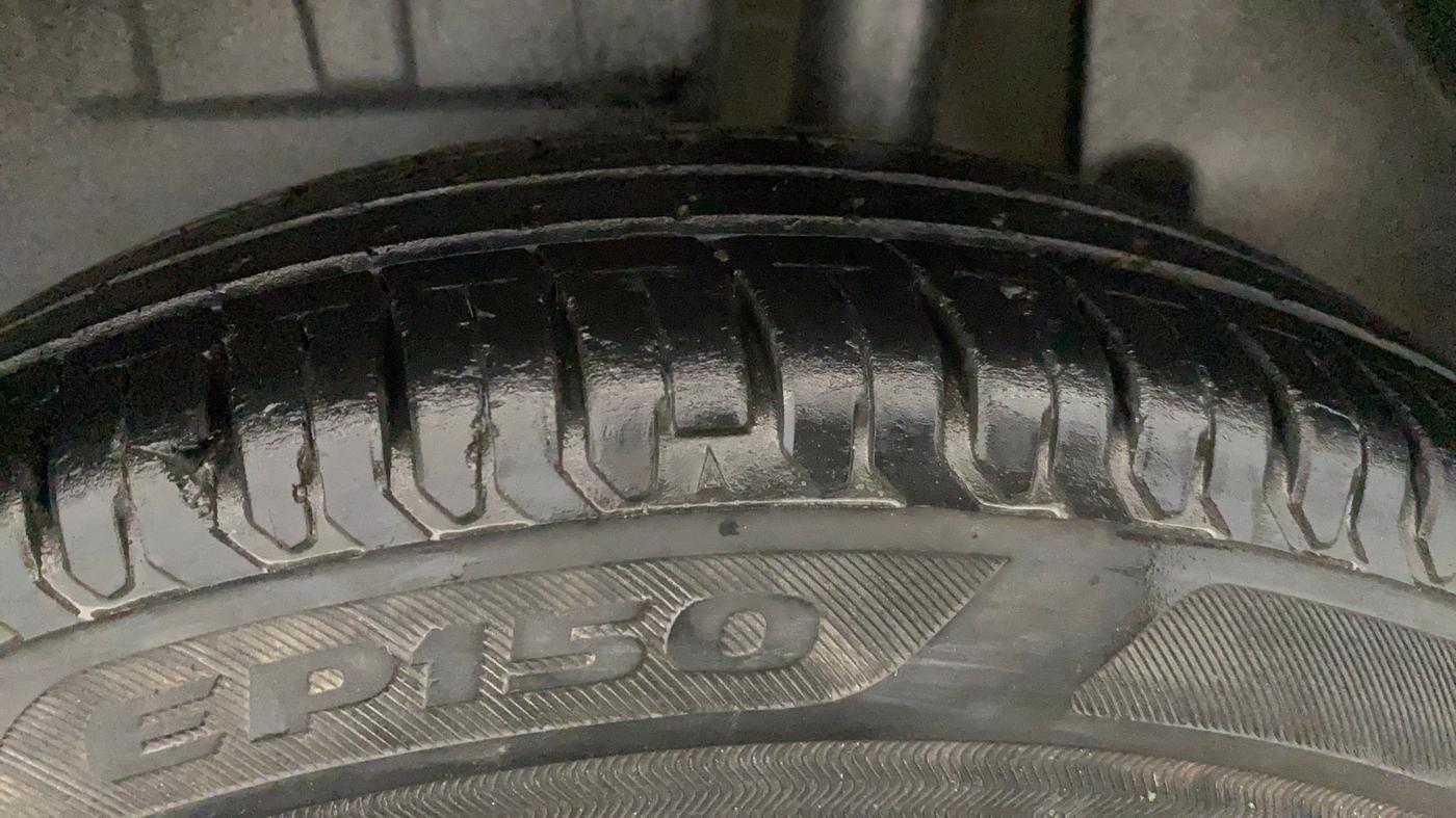 2018 Maruti Dzire VXI AMT, Petrol, Automatic, 39,255 km, Left Rear Tyre Tread