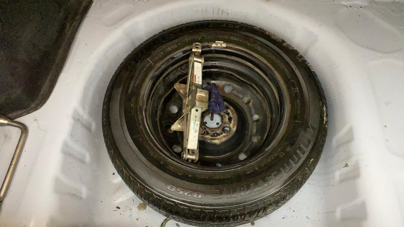 2018 Maruti Dzire VXI AMT, Petrol, Automatic, 39,255 km, Spare Tyre