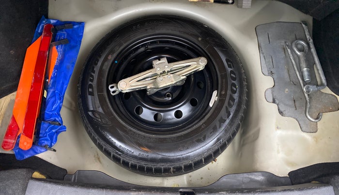 2013 Maruti Swift Dzire VXI 1.2 BS IV, Petrol, Manual, 1,26,062 km, Spare Tyre