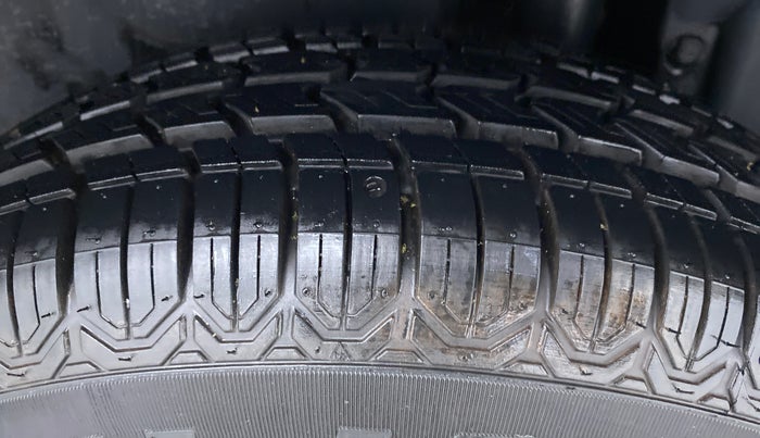 2013 Maruti Swift Dzire VXI 1.2 BS IV, Petrol, Manual, 1,26,062 km, Left Rear Tyre Tread