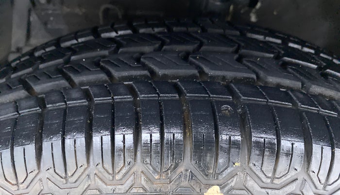 2013 Maruti Swift Dzire VXI 1.2 BS IV, Petrol, Manual, 1,26,062 km, Left Front Tyre Tread