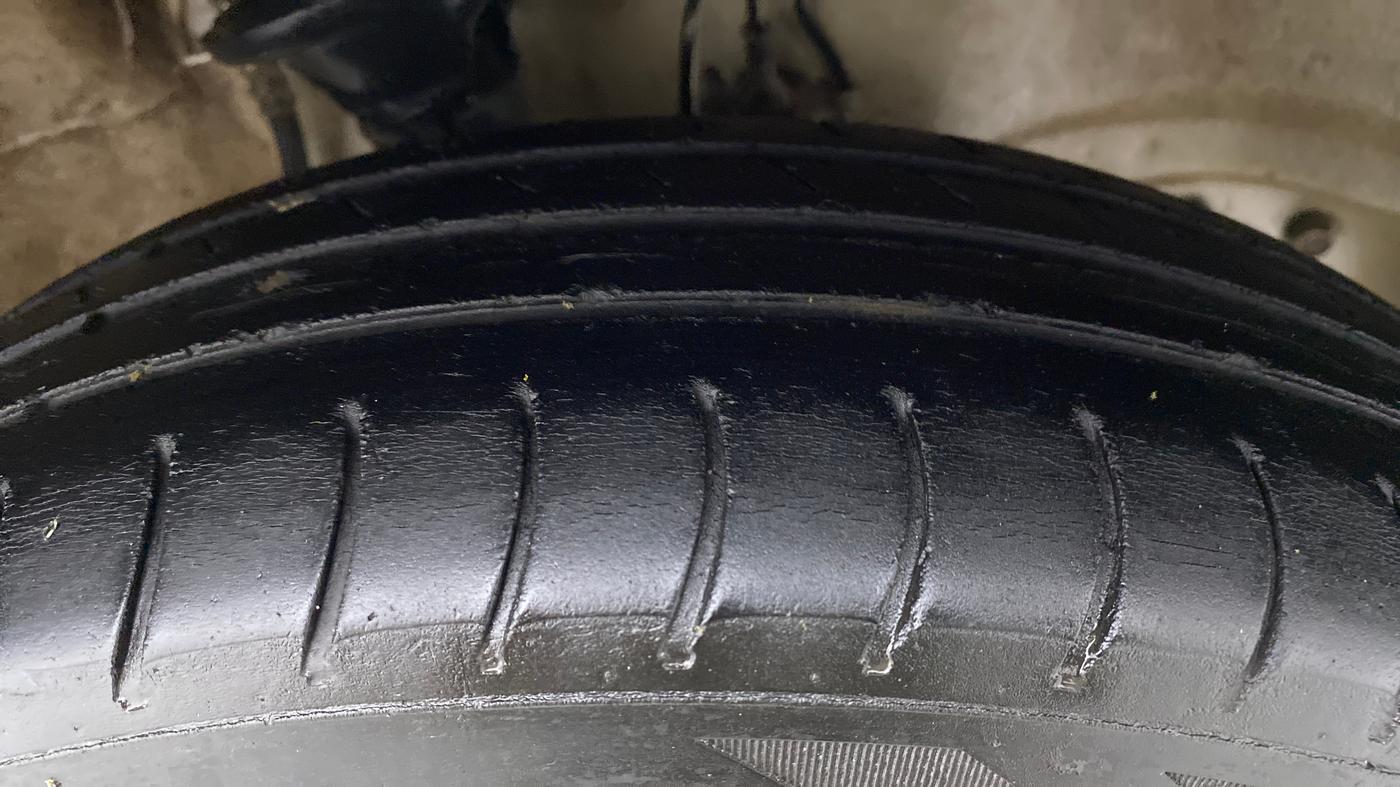 2019 Maruti Alto LXI, Petrol, Manual, 39,925 km, Right Front Tyre Tread