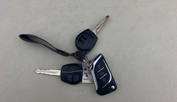 2016 Maruti Wagon R 1.0 VXI AMT, Petrol, Automatic, 79,098 km, Key Close Up