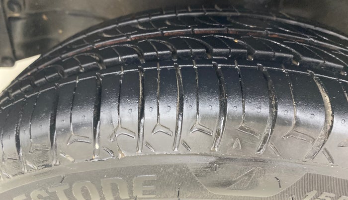 2016 Maruti Wagon R 1.0 VXI AMT, Petrol, Automatic, 79,098 km, Left Front Tyre Tread