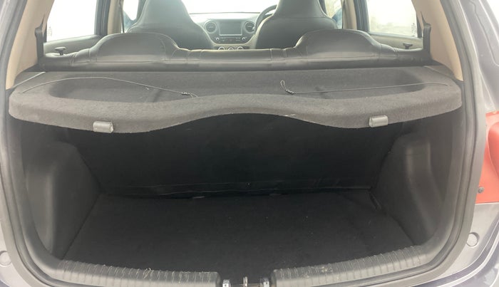 2018 Hyundai Grand i10 SPORTZ 1.2 KAPPA VTVT, Petrol, Manual, 63,997 km, Boot Inside