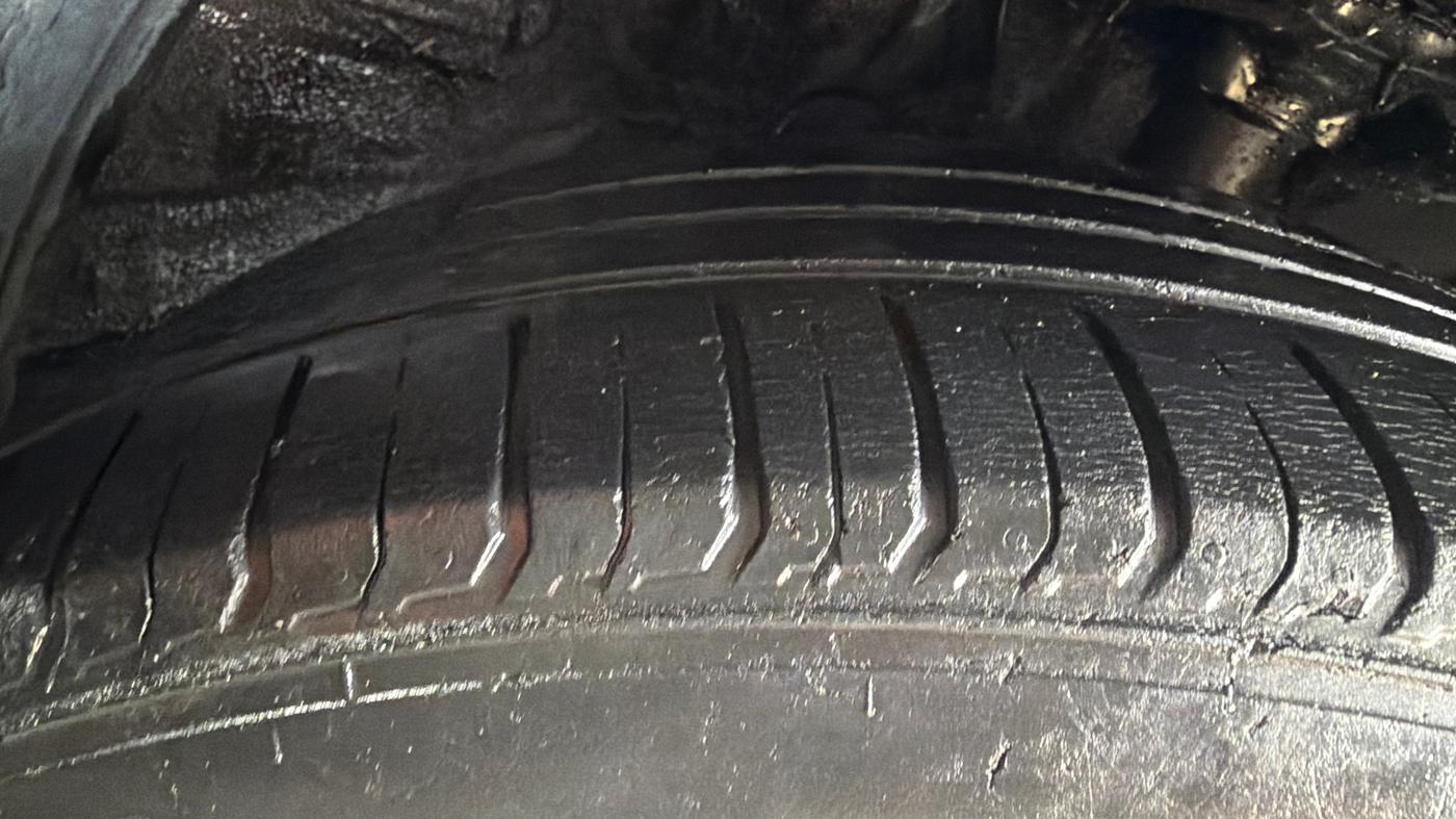 2019 Hyundai VENUE SX 1.0 (O) TURBO, Petrol, Manual, 63,644 km, Right Front Tyre Tread