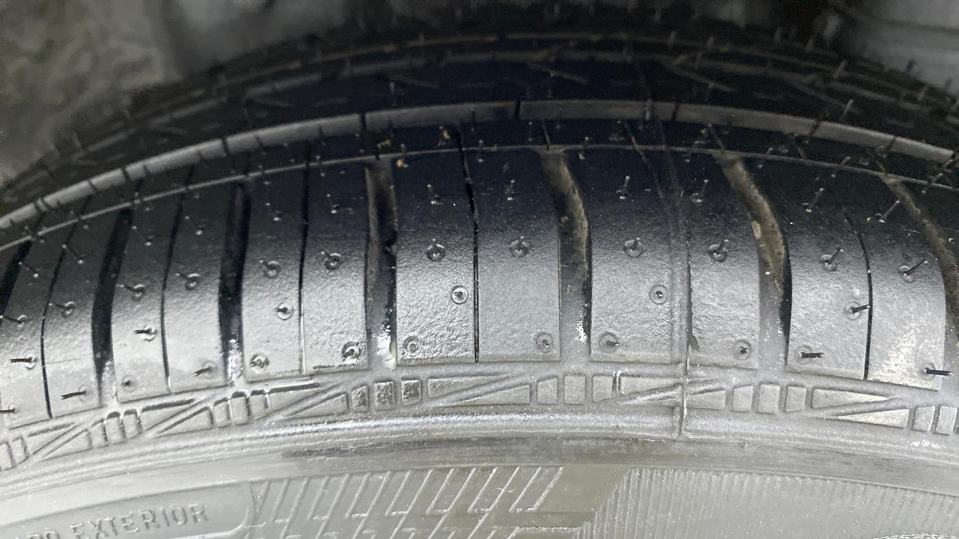 2018 Hyundai Eon ERA PLUS, Petrol, Manual, Left Rear Tyre Tread
