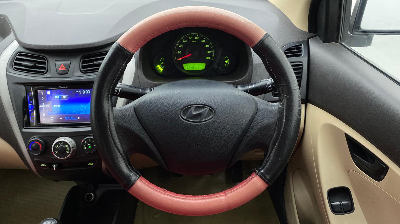 2018 Hyundai Eon ERA PLUS, Petrol, Manual, Steering Wheel Close Up