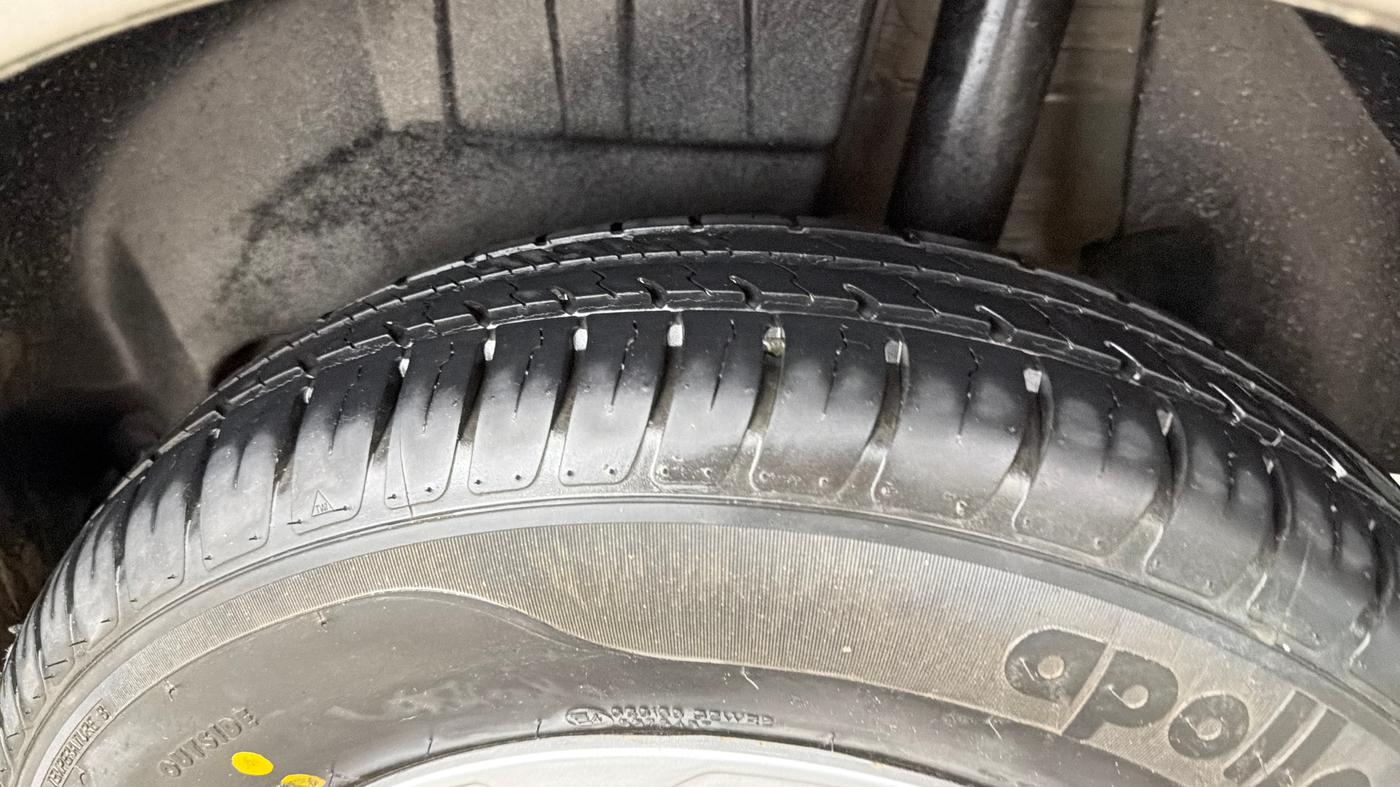 2018 Maruti Dzire VXI, Petrol, Manual, 18,234 km, Left Rear Tyre Tread