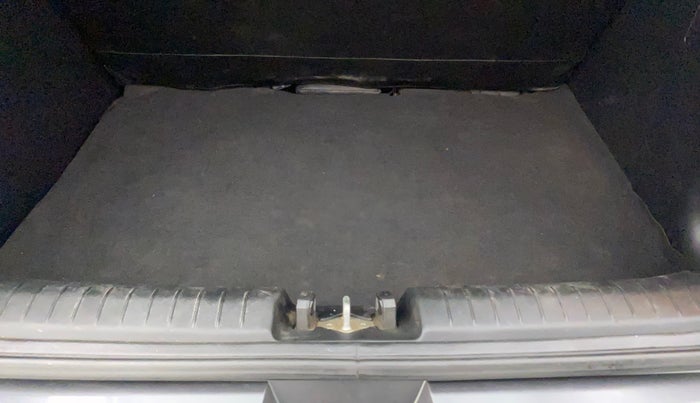 2021 Hyundai VENUE S 1.2, Petrol, Manual, 13,247 km, Boot Inside