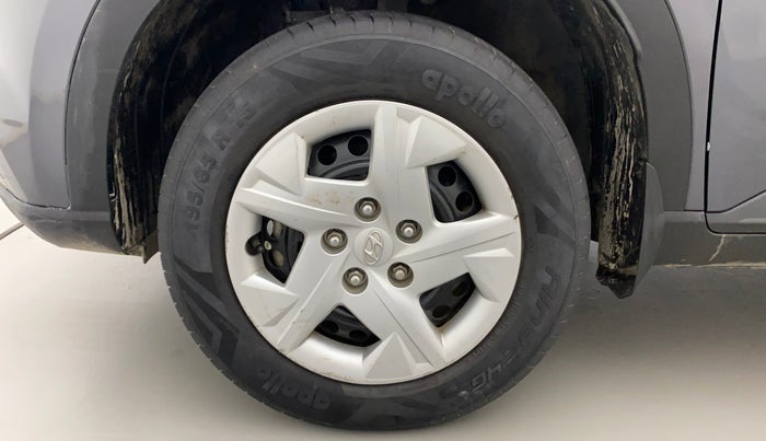 2021 Hyundai VENUE S 1.2, Petrol, Manual, 13,247 km, Left Front Wheel