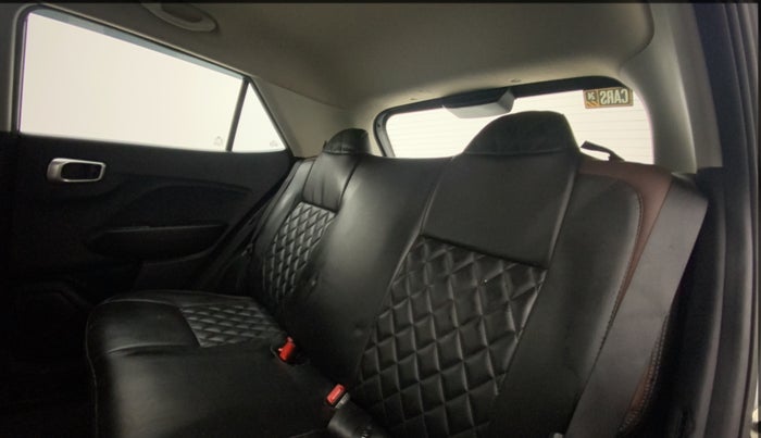 2021 Hyundai VENUE S 1.2, Petrol, Manual, 13,247 km, Right Side Rear Door Cabin