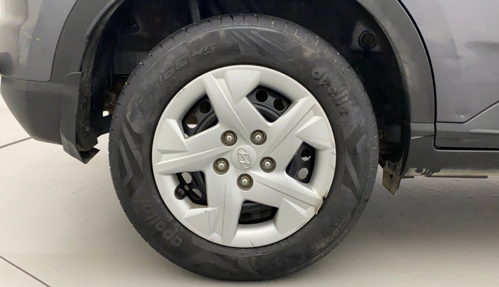 2021 Hyundai VENUE S 1.2, Petrol, Manual, 13,247 km, Right Rear Wheel