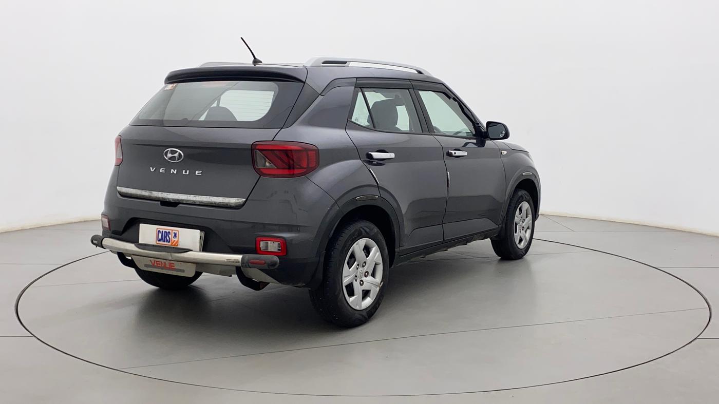 2021 Hyundai VENUE S 1.2, Petrol, Manual, 13,247 km, Right Back Diagonal