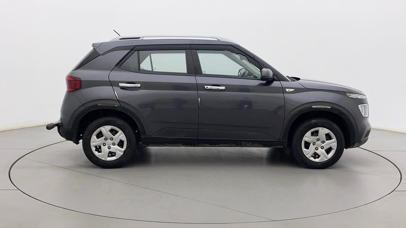 2021 Hyundai VENUE S 1.2, Petrol, Manual, 13,247 km, Right Side View
