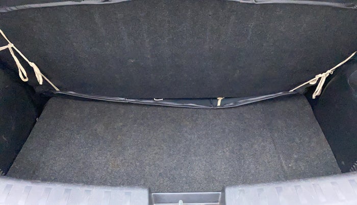 2014 Maruti Swift VDI, Diesel, Manual, 78,777 km, Boot inside view