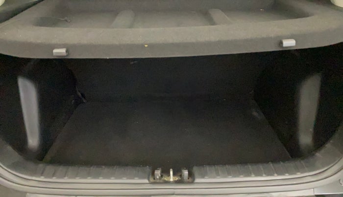 2021 KIA SONET HTK PLUS 1.0 IMT, Petrol, Manual, 73,291 km, Boot Inside