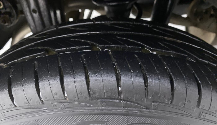 2018 Maruti Alto 800 LXI, Petrol, Manual, 21,836 km, Right Rear Tyre Tread