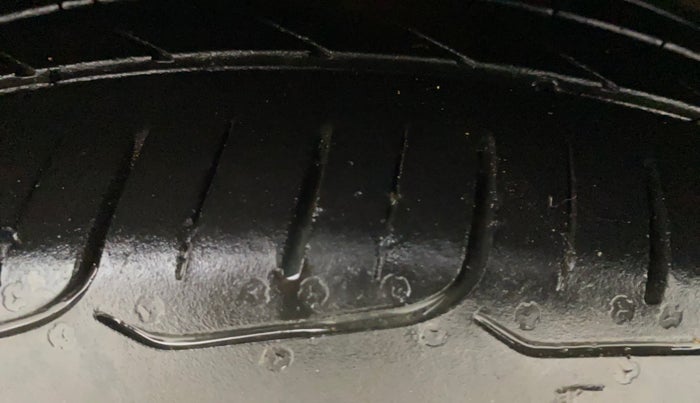 2021 Skoda Rapid 1.0 AMBITION TSI MT, Petrol, Manual, 68,367 km, Left Front Tyre Tread