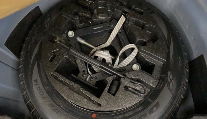 2021 Skoda Rapid 1.0 AMBITION TSI MT, Petrol, Manual, 68,367 km, Spare Tyre