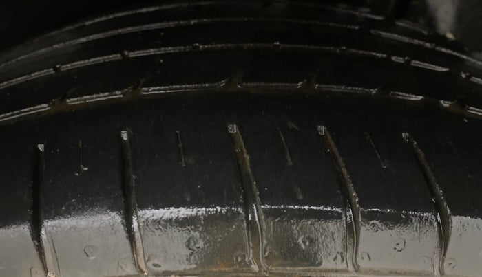 2020 MG HECTOR SHARP 1.5 DCT PETROL, Petrol, Automatic, 41,095 km, Left Rear Tyre Tread