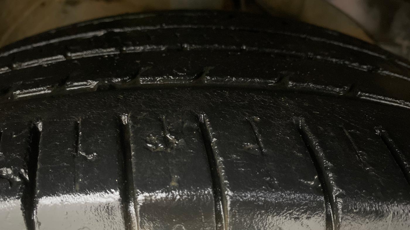 2020 MG HECTOR SHARP 1.5 DCT PETROL, Petrol, Automatic, 41,095 km, Right Front Tyre Tread