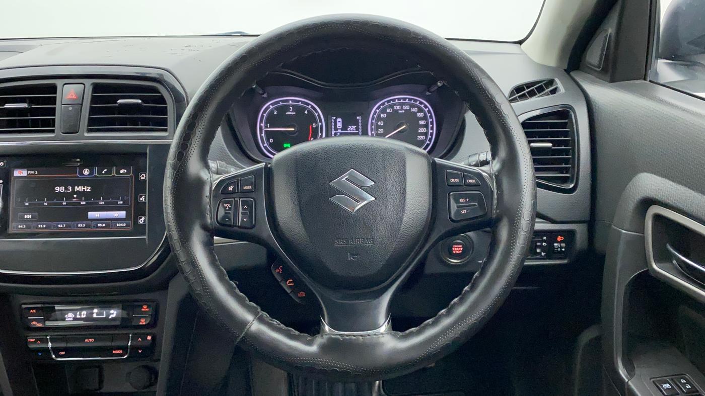 2017 Maruti Vitara Brezza ZDI PLUS, Diesel, Manual, 27,925 km, Steering Wheel Close Up