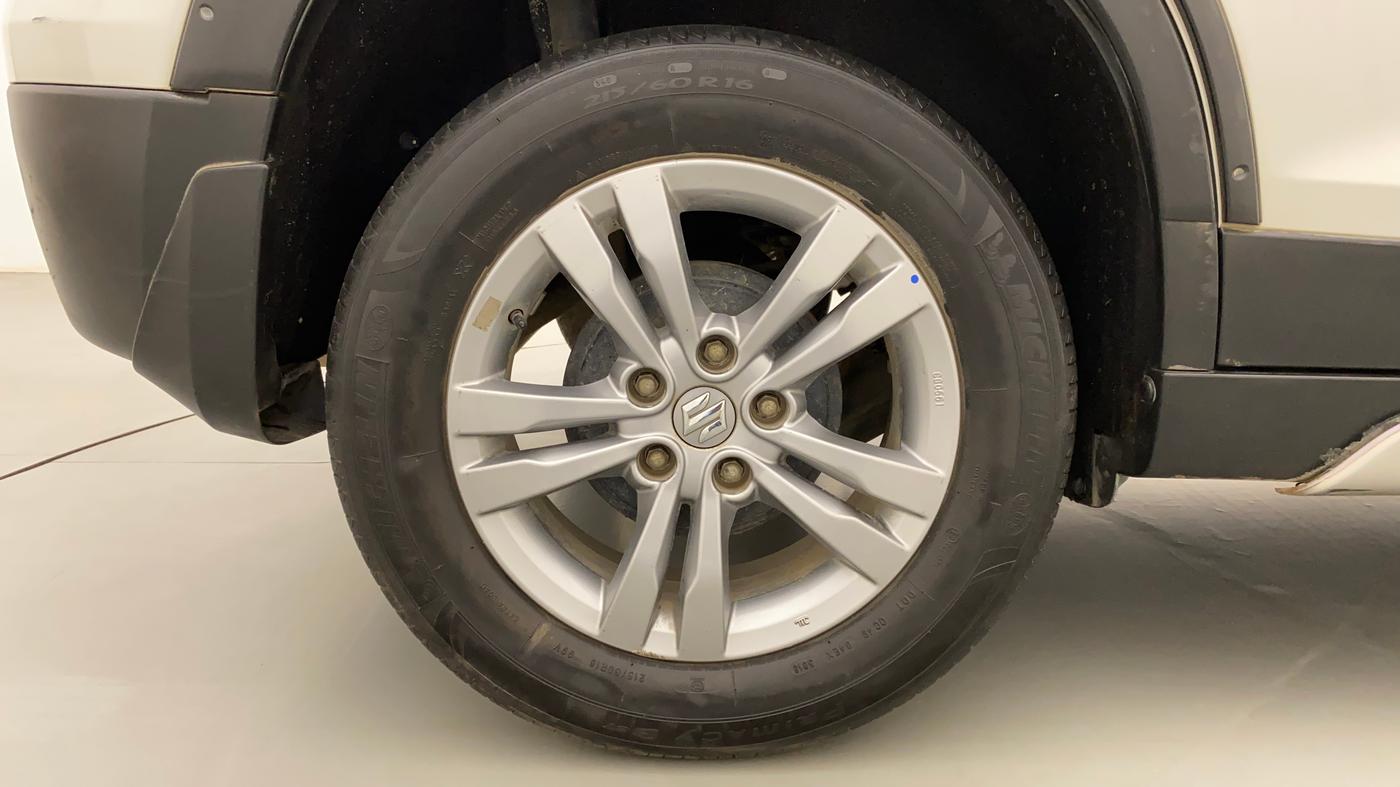 2017 Maruti Vitara Brezza ZDI PLUS, Diesel, Manual, 27,925 km, Right Rear Wheel
