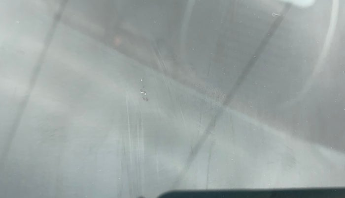 2017 Maruti Vitara Brezza ZDI PLUS, Diesel, Manual, 27,925 km, Front windshield - Minor spot on windshield