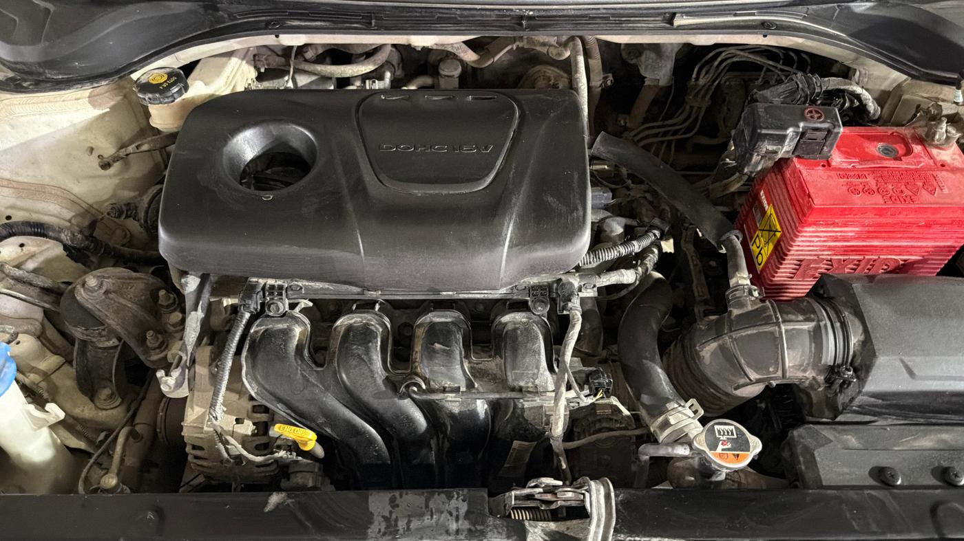 2019 Hyundai Verna 1.6 VTVT SX, Petrol, Manual, 30,096 km, Engine View