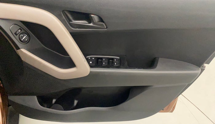 2017 Hyundai Creta E PLUS 1.6 PETROL, Petrol, Manual, 1,01,207 km, Driver Side Door Panels Control