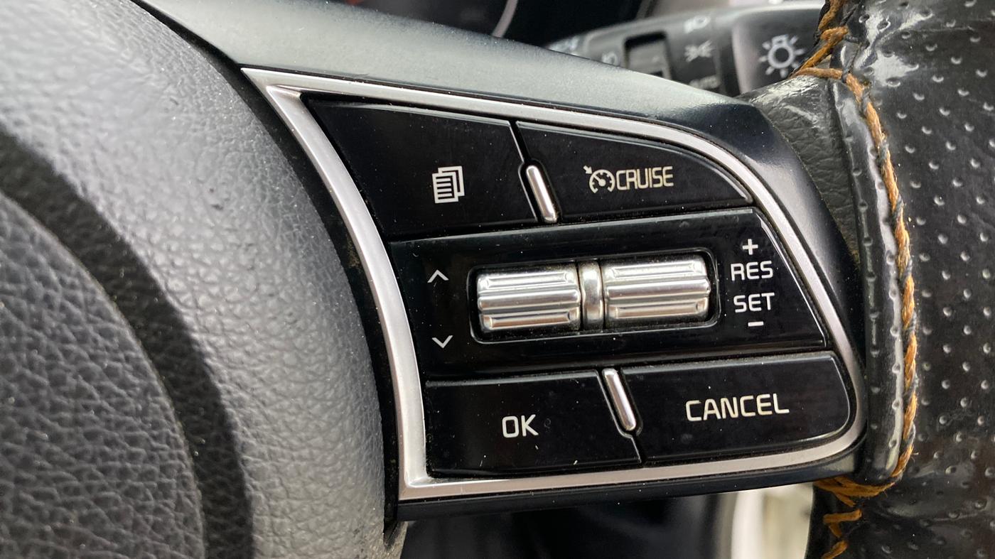 2020 KIA SELTOS HTK PLUS 1.5, Petrol, Manual, 1,05,334 km, Adaptive Cruise Control