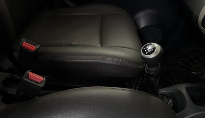 2016 Maruti Wagon R 1.0 VXI, Petrol, Manual, 67,987 km, Gear Lever