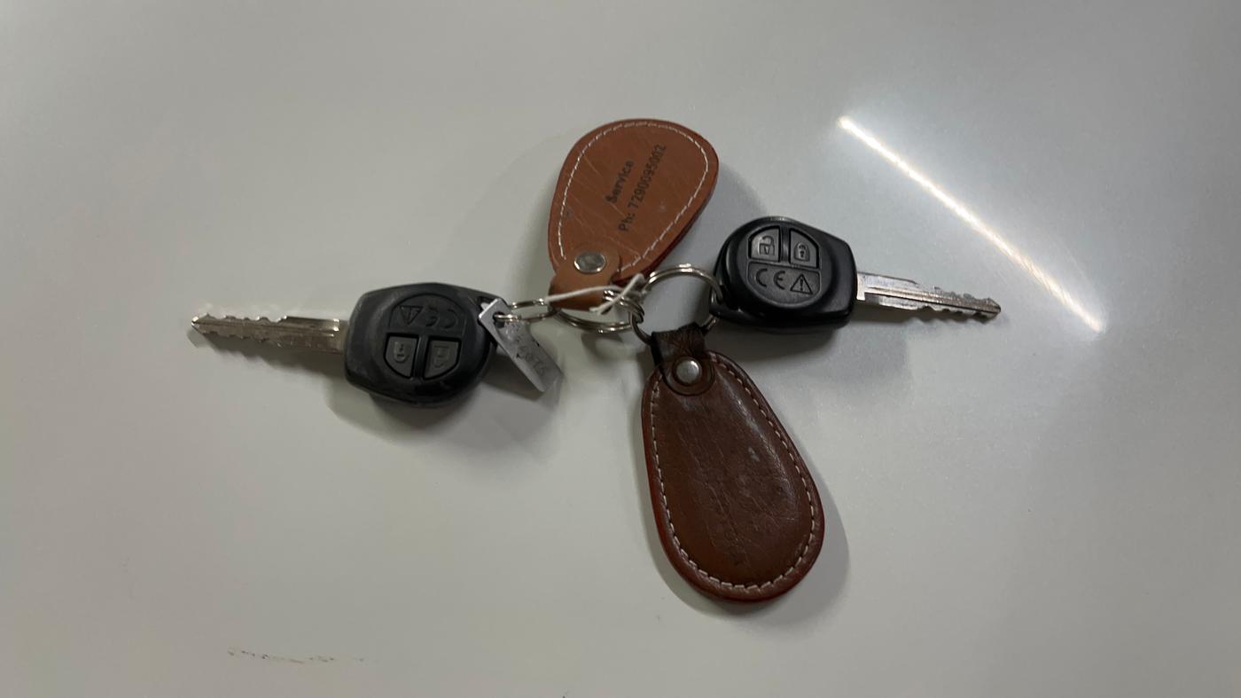 2024 Toyota Glanza E, Petrol, Manual, 13,441 km, Key Close Up