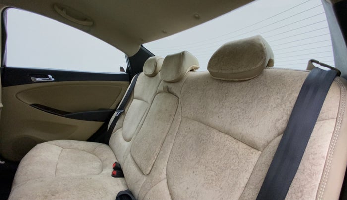 2012 Hyundai Verna FLUIDIC 1.6 CRDI SX AT, Diesel, Automatic, 99,327 km, Right Side Rear Door Cabin