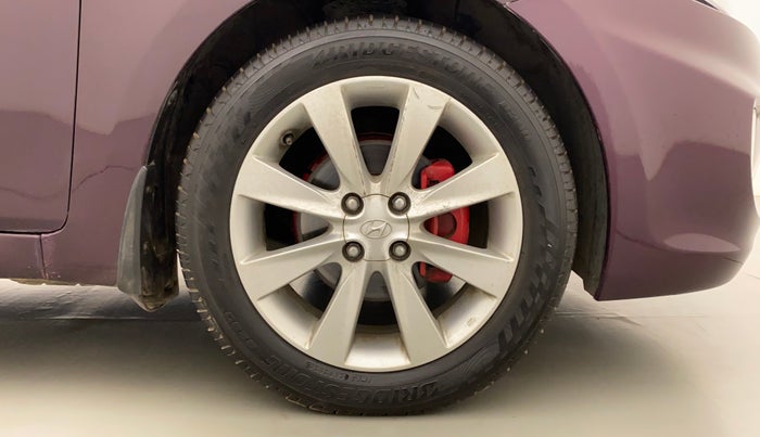 2012 Hyundai Verna FLUIDIC 1.6 CRDI SX AT, Diesel, Automatic, 99,327 km, Right Front Wheel
