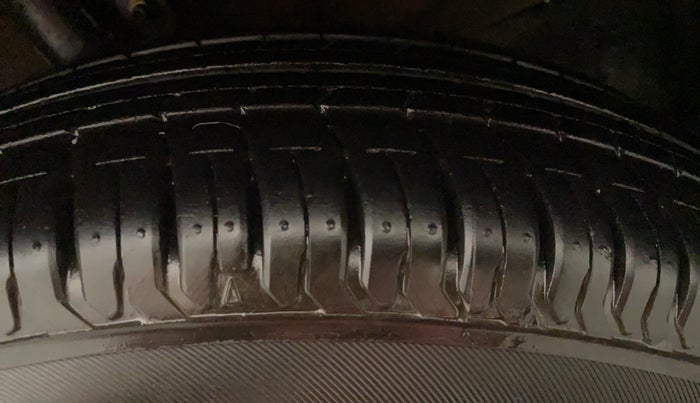 2021 Maruti Dzire VXI, Petrol, Manual, 18,343 km, Left Rear Tyre Tread