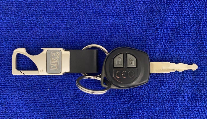 2021 Maruti Dzire VXI, Petrol, Manual, 18,343 km, Key Close Up
